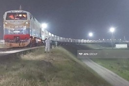 Rusiyadan qatarla göndərilən humanitar yardım Astaradan İrana yola salınıb - FOTO 