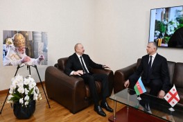 Prezident İlham Əliyev Gürcüstanın Azərbaycandakı səfirliyində olub, başsağlığı verib