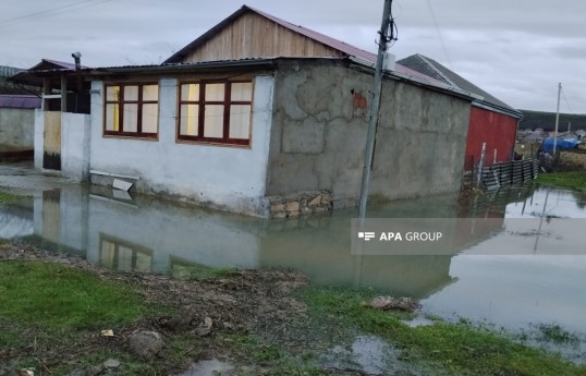 Şabranda intensiv yağışlar nəticəsində fərdi yaşayış evlərinə ziyan dəyib