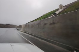 Şamaxıda güclü leysan avtomobillərin hərəkətinə çətinliklər yaradıb