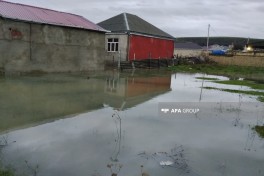 Şabranda intensiv yağışlar nəticəsində fərdi yaşayış evlərinə ziyan dəyib