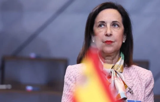 Marqarita Robles, İspaniya müdafiə naziri