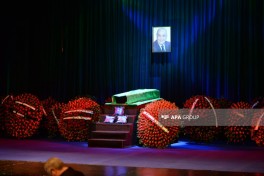Xalq artisti Rasim Balayev I Fəxri xiyabanda dəfn edilib - FOTO  - YENİLƏNİB-1 