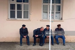 Şəmkirdə 33 yaşlı kişi anasını qətlə yetirib, daha sonra özünü yandırıb - FOTO 