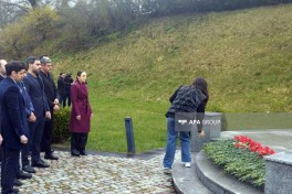 Quba Soyqırımı Memorial Kompleksi ziyarət olunur - FOTO 