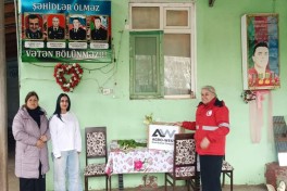 Xocavəndli şəhid ailələrinə bayram sovqatı verilib - FOTO 