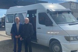 Növbəti köç karvanı Xocavənd şəhərinə çatıb, açarlar təqdim olunub - FOTO  - YENİLƏNİB-1 