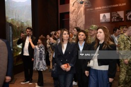 Diplomatik korpusun nümayəndələri Xocalı Soyqırımı Memorialında olublar - FOTO 