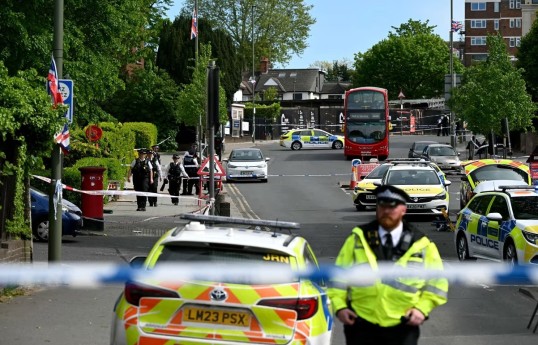 Londonda iki yəhudinin bıçaqlanması hadisəsi terror aktı kimi qiymətləndirilib, məhkəmə başlayır