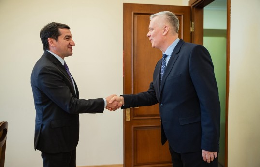 Prezidentin köməkçisi Hikmət Hacıyev və Polşa Xüsusi Xidmət orqanlarının koordinatoru Tomaş Simonyak