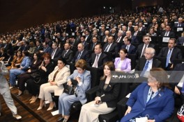Bakı Konqres Mərkəzində Ümummilli Lider Heydər Əliyevin xatirəsinə həsr olunmuş tədbir keçirilib