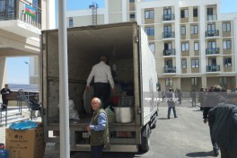Növbəti köç karvanı Ağdam şəhərinə çatıb,  açarlar təqdim olunub- YENİLƏNİB 