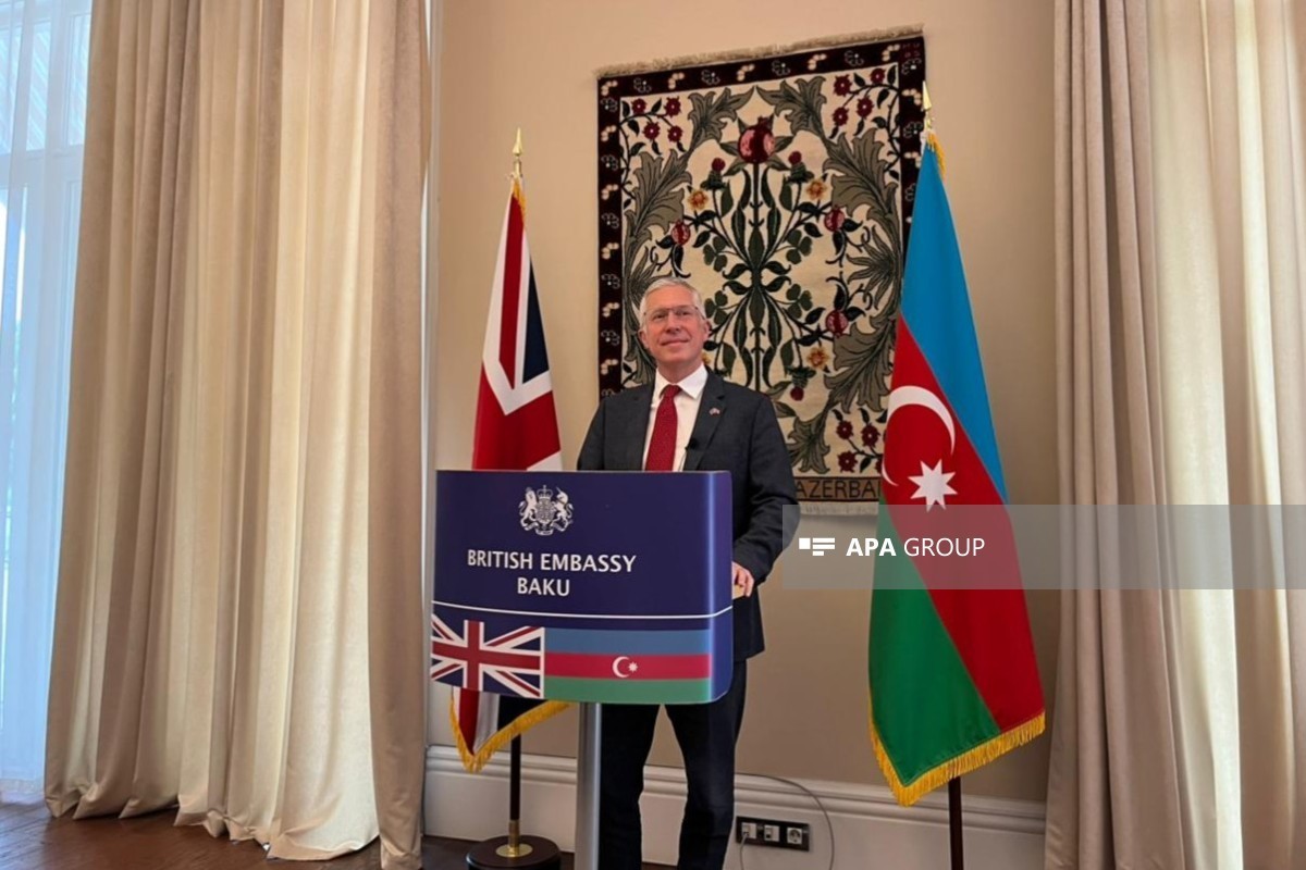 Böyük Britaniyanın Azərbaycandakı səfiri Fergus Auld