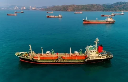 Panama kanalı ilə neft daşımaları 70%-dən çox artıb