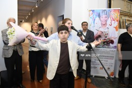 “Rənglərlə danışan Abdurrahman” adlı rəsm sərgisi keçirilib - FOTO 