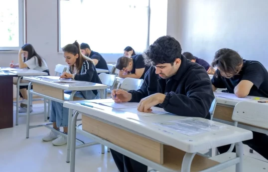 DİM: 1 nəfərdə mobil telefon aşkar olunduğu üçün imtahandan xaric olunub