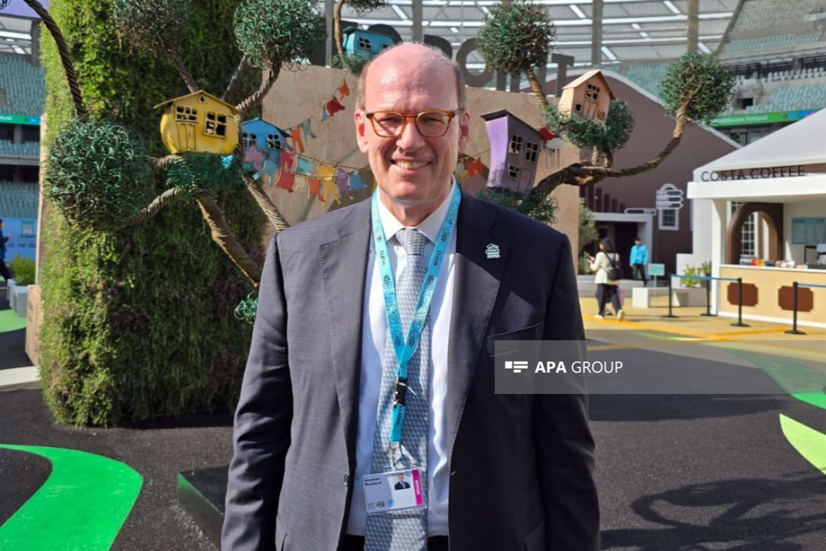 “İnsanlıq üçün Yaşayış Məkanı” Beynəlxalq Təşkilatının (Habitat for Humanity International) baş icraçı direktoru (CEO) Jonathan Reckford