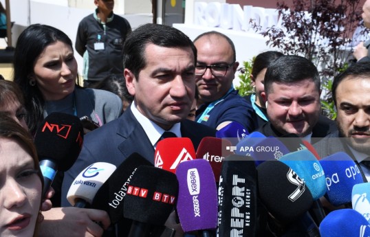 Azərbaycan Prezidentinin köməkçisi - Prezident Administrasiyasının Xarici siyasət məsələləri şöbəsinin müdiri Hikmət Hacıyev