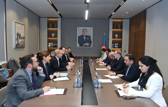 XİN rəhbəri Aİ rəsmisi ilə yeni ikitərəfli sazişi və Tərəfdaşlıq Prioritetləri sənədini müzakirə edib