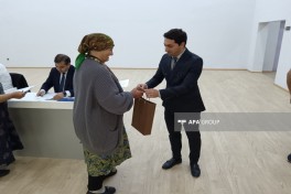 Növbəti köç karvanı Cəbrayılın Şükürbəyli kəndinə çatıb, açarlar təqdim olunub- FOTO  - YENİLƏNİB-1 