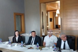Şəmkirdə İsti Briketlənmiş Dəmir zavodu layihəsi üzrə ictimai dinləmələr keçirilib
