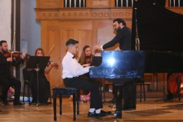 Qara Qarayev adına Mərkəzi İncəsənət Məktəbinin “İstiqlalın əbədi işığı” adlı konsert proqramı keçirilib - FOTO 