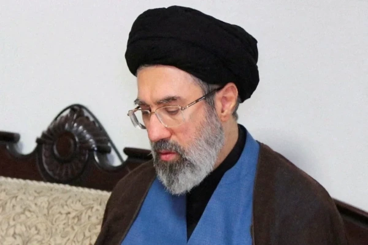 İranın Ali Rəhbəri Ayətullah Seyid Müctəba Xamenei