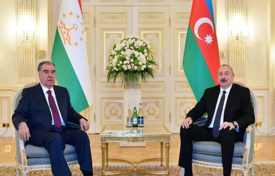 Tacikistan Respublikasının Prezidenti Emoməli Rəhmon və Azərbaycan Respublikasının Prezidenti İlham Əliyev