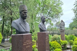 Tbilisidə Heydər Əliyevin və AXC qurucularının xatirələri anılıb - FOTO 