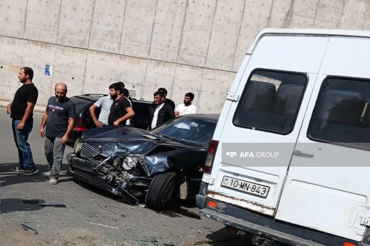 Tərtərdə avtomobil mikroavtobusla toqquşub, xəsarət alanlar var