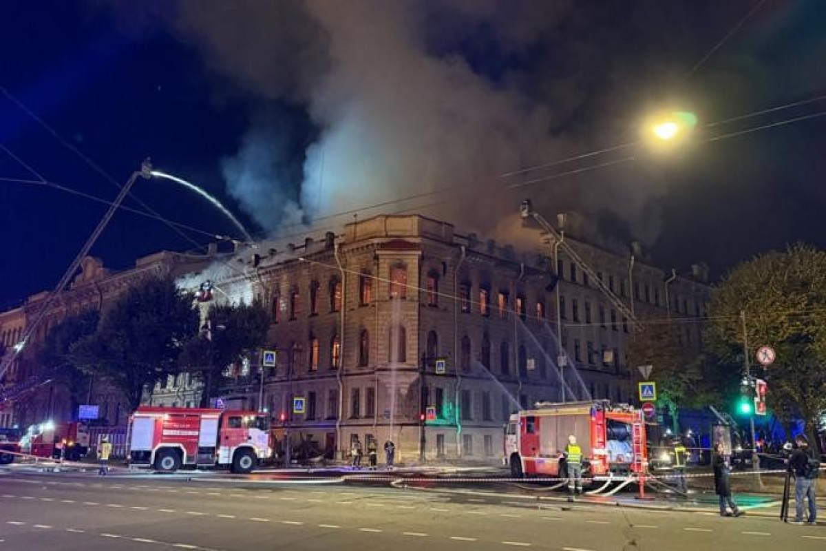 Fire in 18th century mansion in St. Petersburg put out