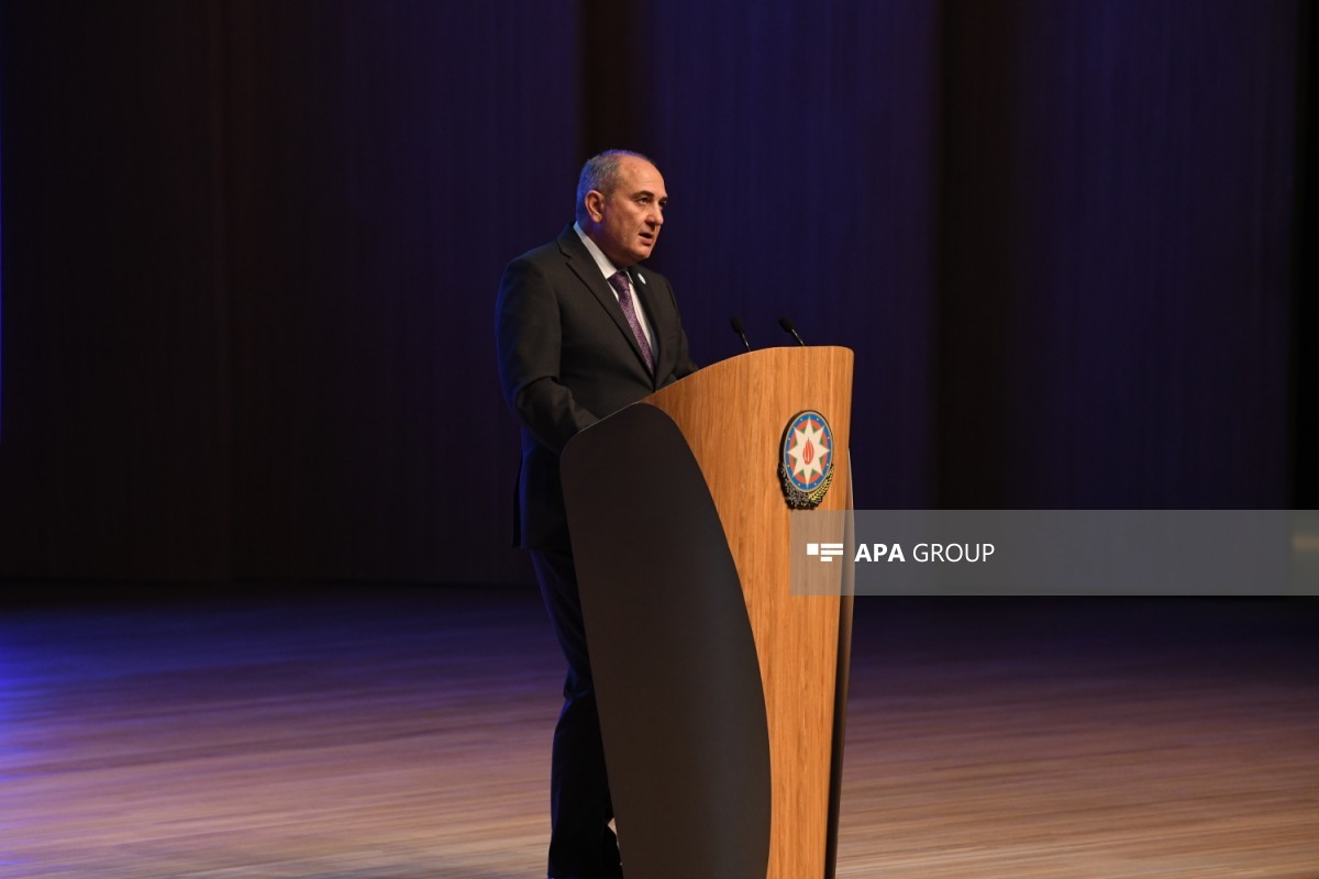 Yeni Azərbaycan Partiyasının (YAP) sədr müavini – Mərkəzi Aparatın rəhbəri Tahir Budaqov