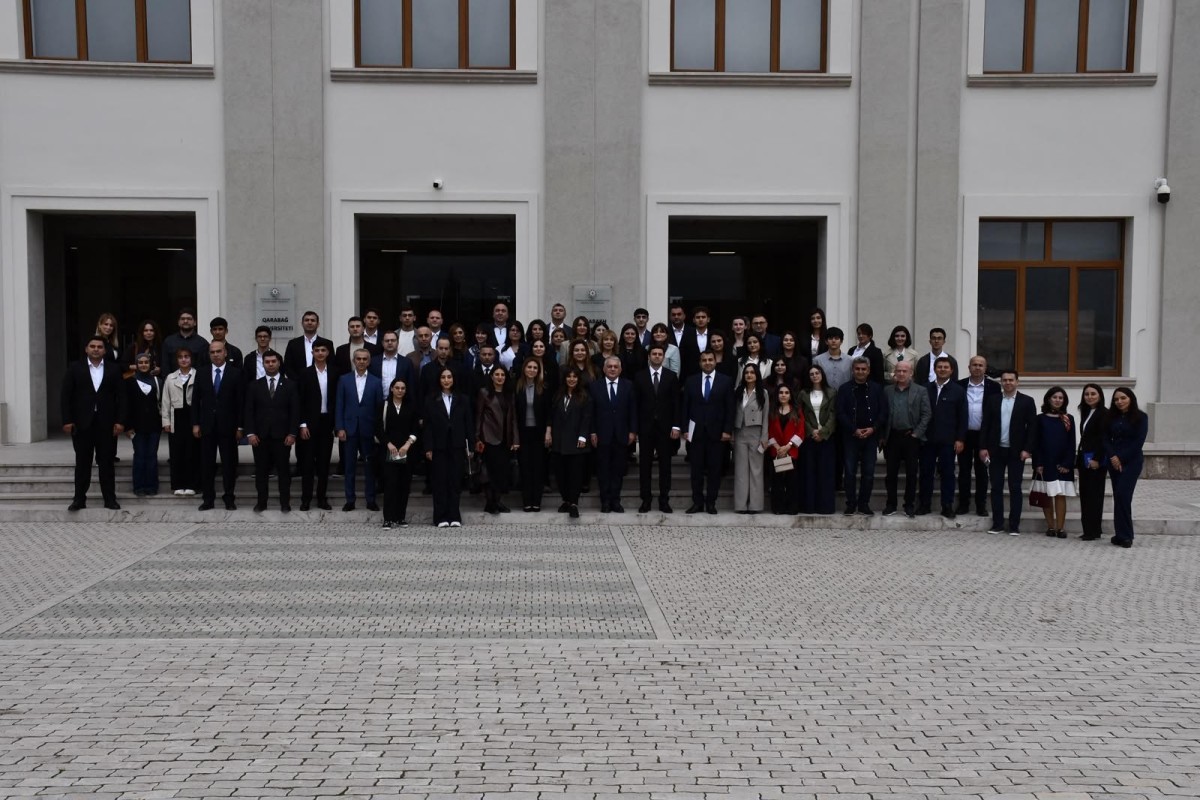 Əlaqələndirmə Qərargahının İdarələrarası Mərkəzinin nəzdindəki İşçi Qrupu Qarabağ Universitetində inflüenserlərlə görüşüb