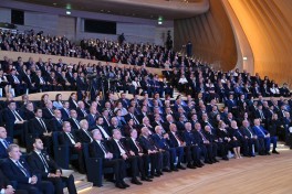 Yeni Azərbaycan Partiyasının VIII Qurultayı keçirilir, Prezident çıxış edib - YENİLƏNİB-1