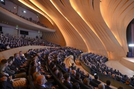 Yeni Azərbaycan Partiyasının VIII Qurultayı keçirilir, Prezident çıxış edib - YENİLƏNİB-1