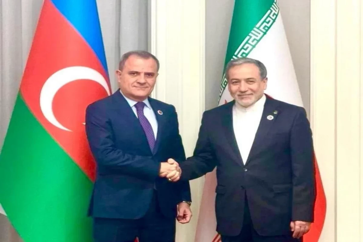 Azerbaijani FM holds phone call with Iranian Foreign Minister