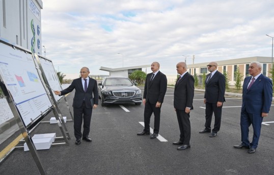 Prezident İlham Əliyev Pirallahı Sənaye Parkında dərman istehsalı müəssisəsinin açılışında iştirak edib - FOTO 