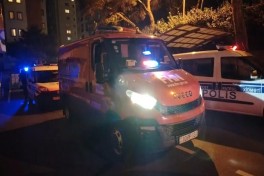 Bakıda çoxmərtəbəli yaşayış binasında yanğın olub - FOTO 