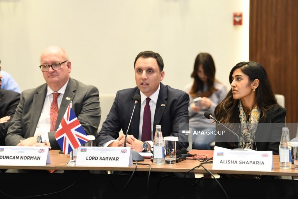 Britaniyalı nazir: Azərbaycanla Britaniya arasında birbaşa səfərlərin sayını artırmalıyıq