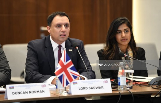 Böyük Britaniyanın ticarət üzrə dövlət naziri Lord Anas Sarvar