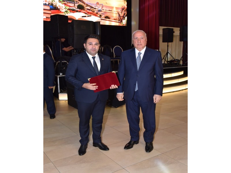 Sumqayıtda Beynəlxalq Müəllimlər Günü qeyd olunub