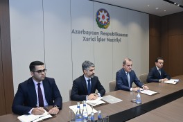 Gürcüstanın yeni səfiri etimadnaməsinin surətini Ceyhun Bayramova təqdim edib
