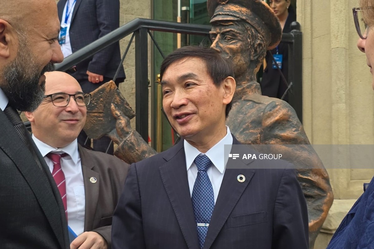 UPU-nun Beynəlxalq Bürosunun baş direktoru Masahiko Metoki