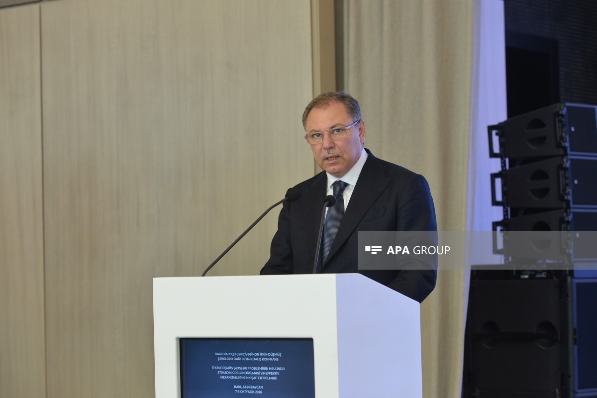 Dövlət Təhlükəsizliyi Xidmətinin Baş Hərbi-Tibb İdarəsinin rəisi, tibb xidməti general-mayoru Rüfət Əliyev