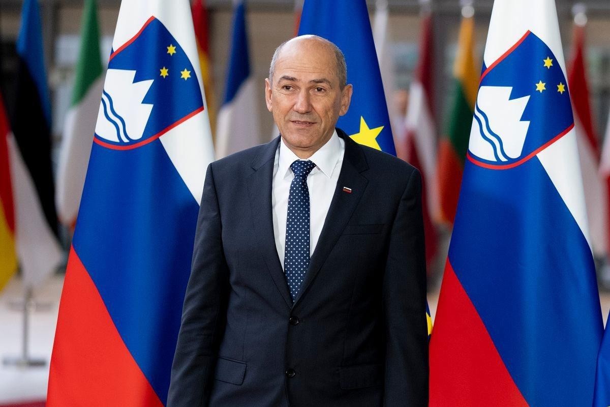 Sloveniyanın Baş naziri Yanez Yanşa
