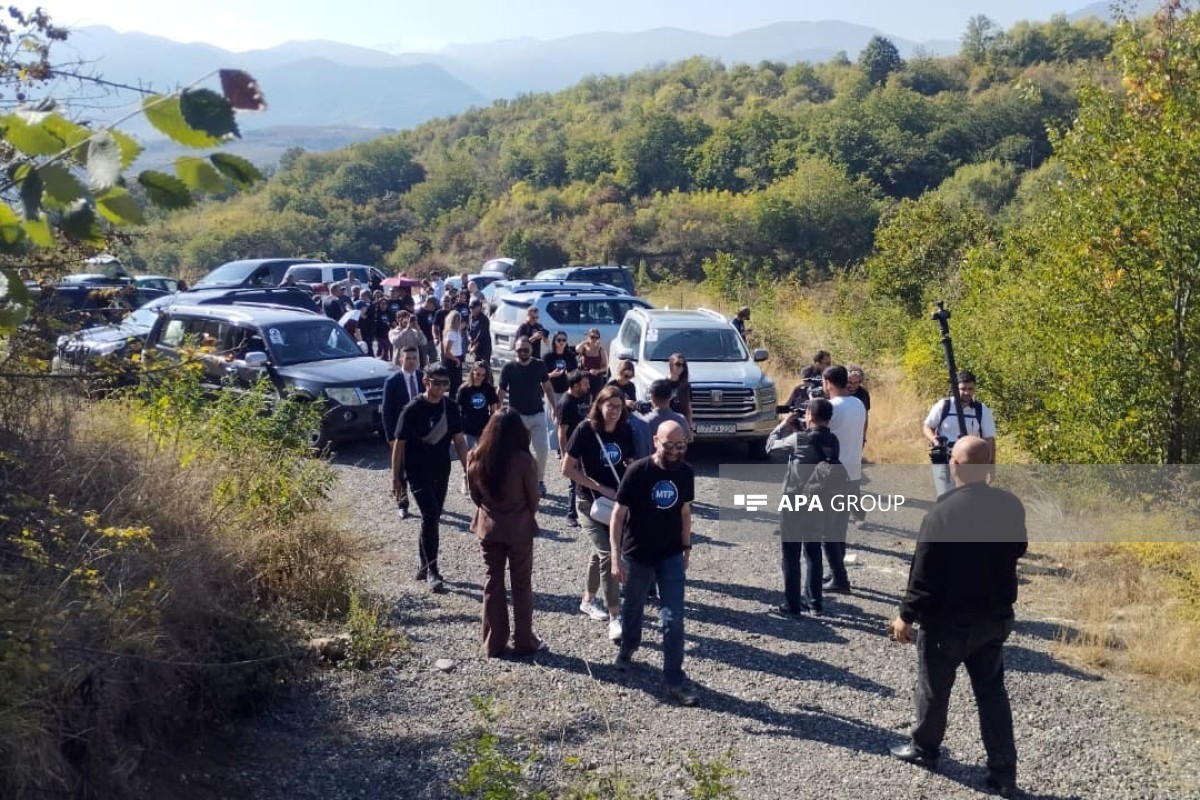 Beynəlxalq səyyahların Qarabağ və Şərqi Zəngəzura səfərə başlayıb - FOTO 