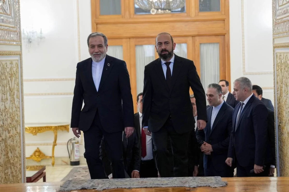 Ermənistan və İran XİN rəhbərləri ikitərəfli razılaşmaların icrasını müzakirə ediblər