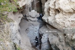 Beynəlxalq səyyahlar Azıx mağarasında olublar - FOTO 