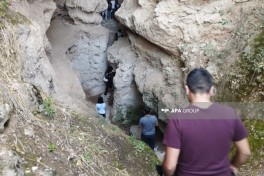 Beynəlxalq səyyahlar Azıx mağarasında olublar - FOTO 