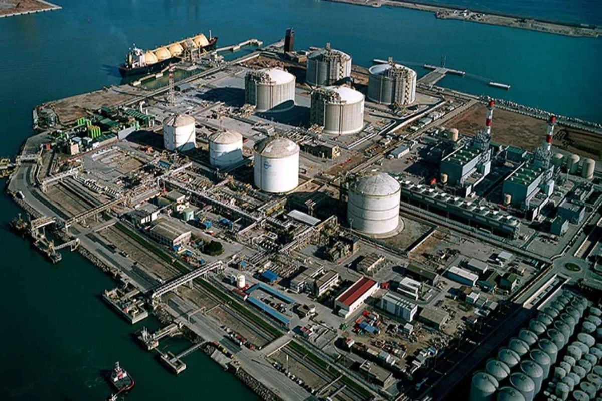 Politico: Страны ЕС могут столкнуться с рекордным дефицитом газа зимой